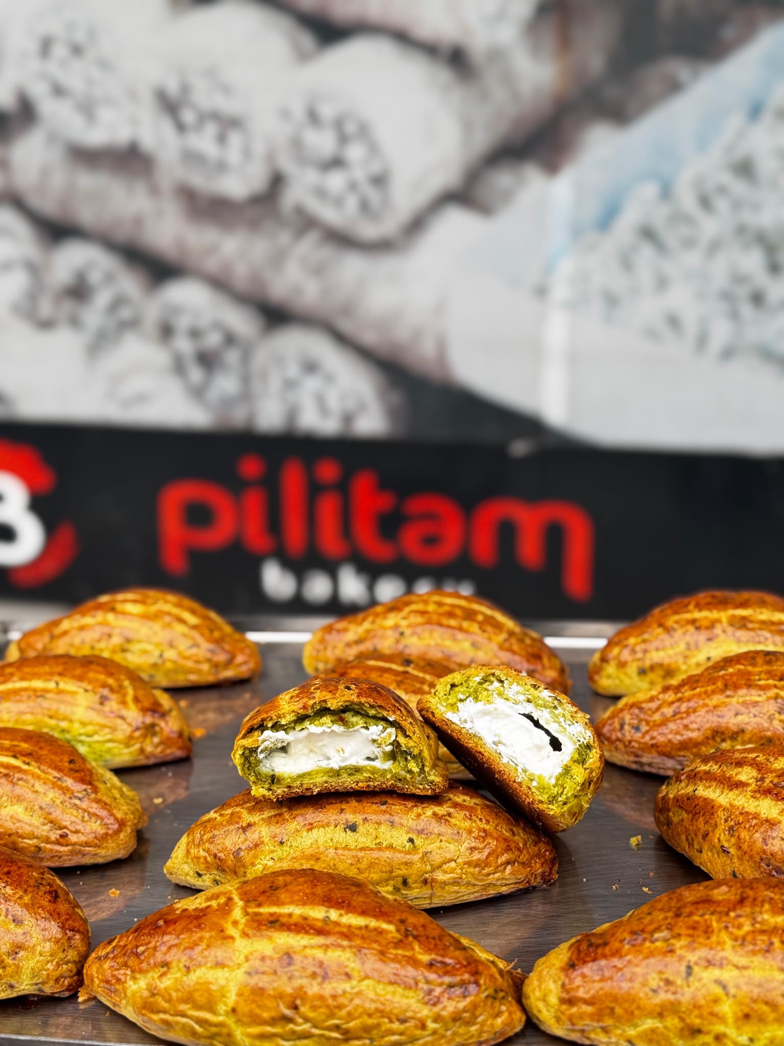 Ispanaklı ve labneli özel Pilitam poğaçası